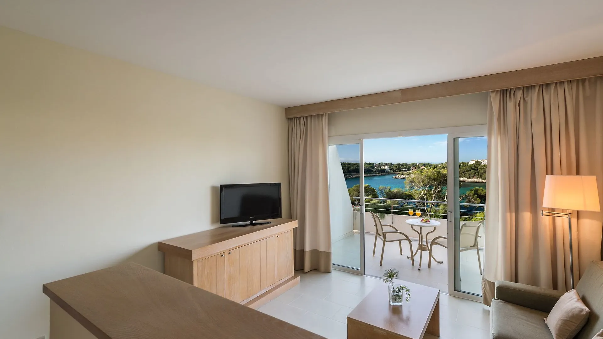 Blau Privilege Porto Petro Beach Resort & Spa Santanyi Hotel